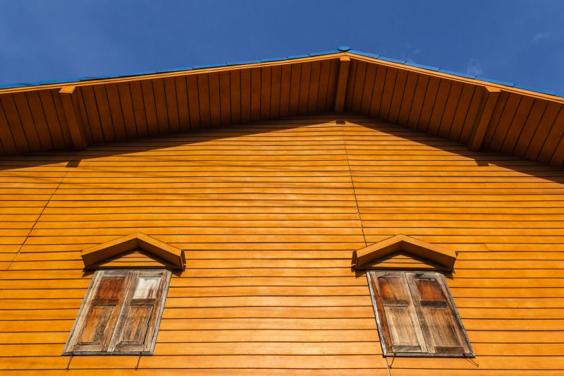 Siding Staining Service